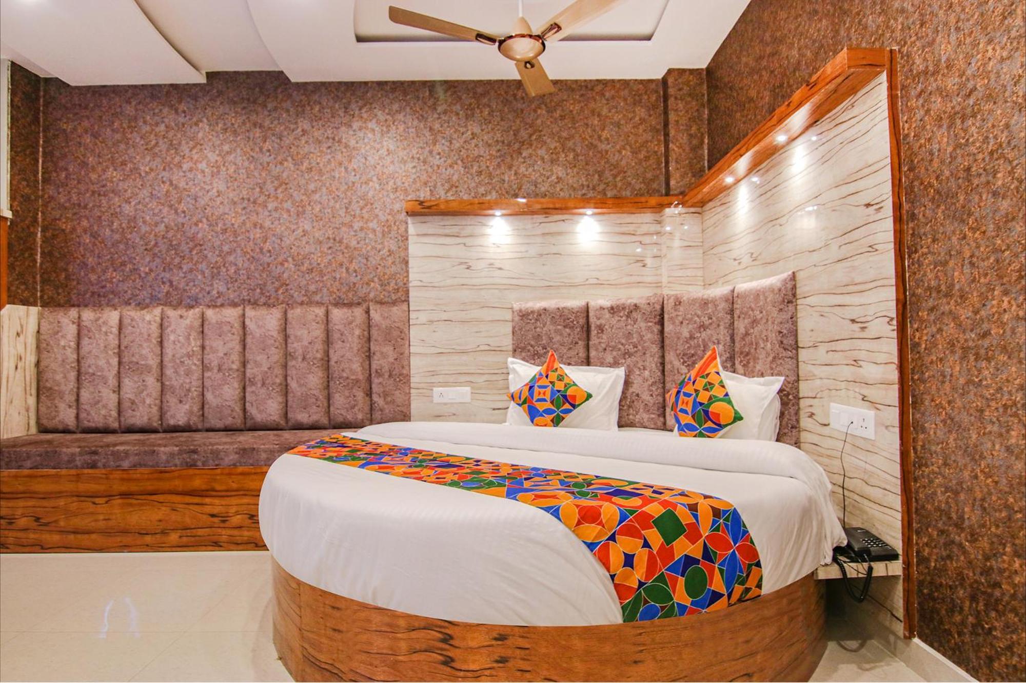 Fabhotel Meridian Inn Mohali Exterior foto